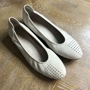 ARCHE Light Grey Suede Ballerina Onara Shoes 37